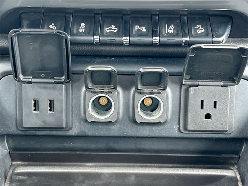 Used 2018 Chevrolet Silverado 2500 LTZ w/ Midnight Edition image 31