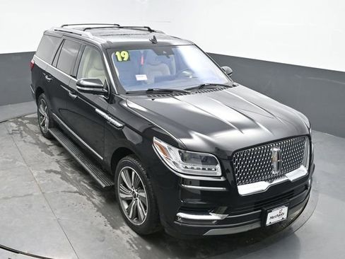 Used 2019 Lincoln Navigator Reserve AWD/4WD image 27