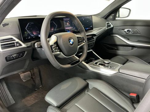Certified 2025 BMW 330i Sedan w/ Premium Package RWD image 21