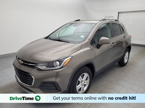 Used 2021 Chevrolet Trax LT w/ LT Convenience Package image 1