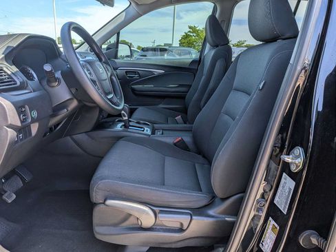 Used 2019 Honda Ridgeline Sport image 14