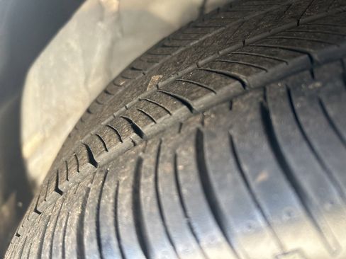 Used 2025 Hyundai Elantra Limited image 11