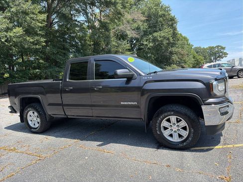 Used 2016 GMC Sierra 1500 SLE w/ SLE Value Package AWD/4WD image 10