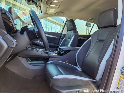 Certified 2025 Buick Envision Sport Touring AWD/4WD image 7