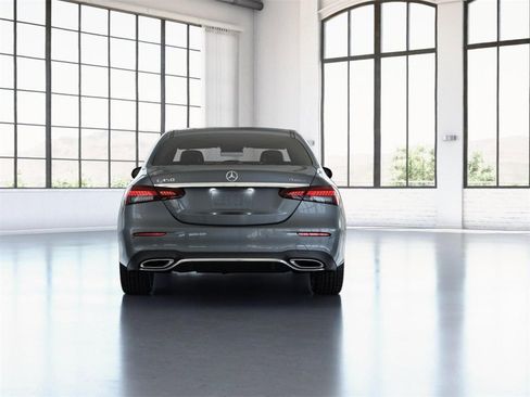 Used 2023 Mercedes-Benz E 350 4MATIC Sedan image 26