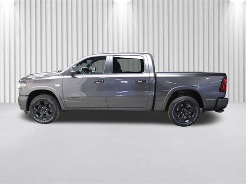New 2026 RAM 1500 4x4 Crew Cab image 7