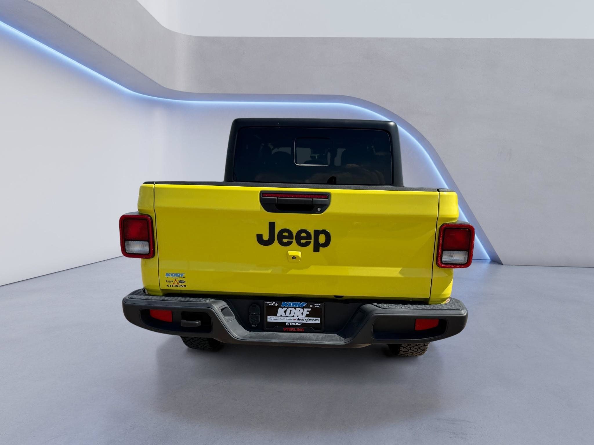 Used 2024 Jeep Gladiator Sport AWD/4WD image 6