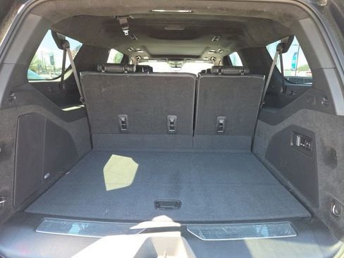 Used 2023 Cadillac Escalade ESV Premium Luxury Platinum image 22