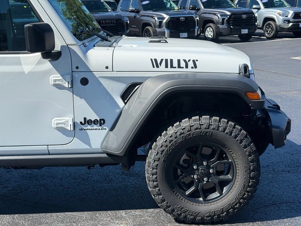 Used 2024 Jeep Wrangler Unlimited Sport AWD/4WD image 10