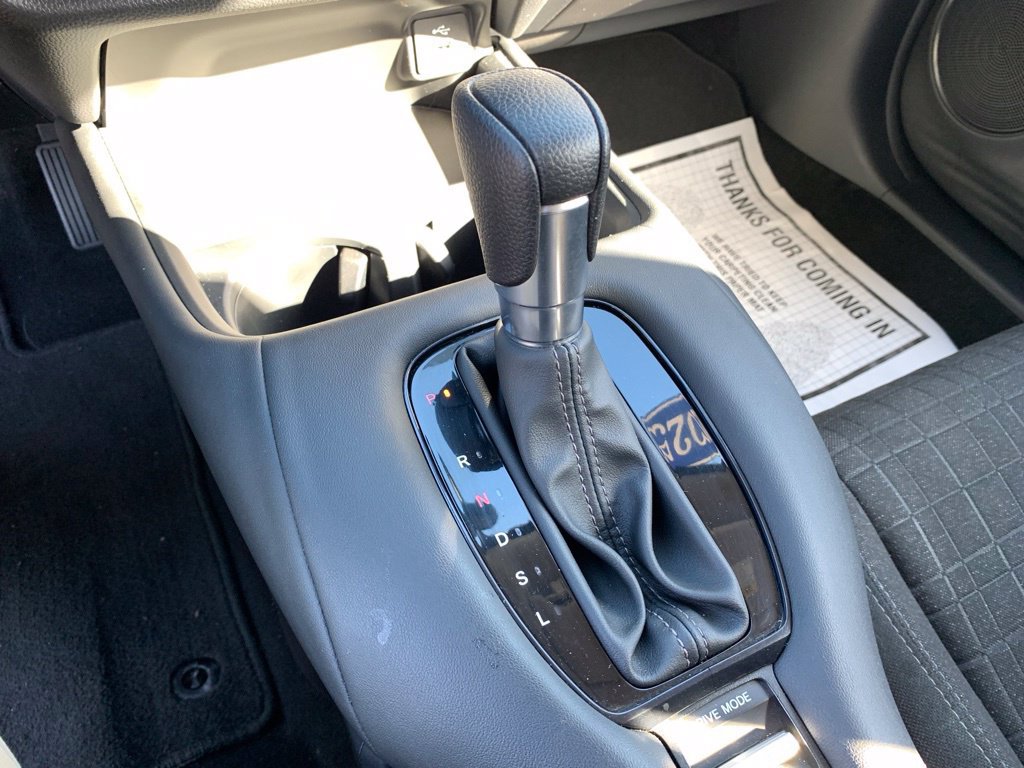 Used 2025 Honda HR-V LX image 21