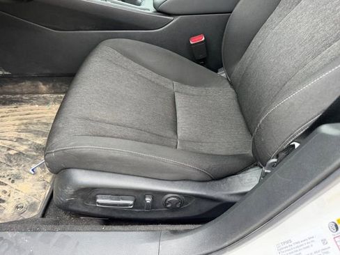 Used 2025 Honda Accord SE image 17