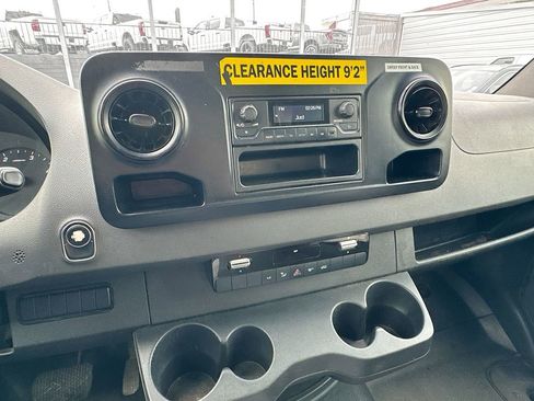Used 2019 Mercedes-Benz Sprinter 144 image 10