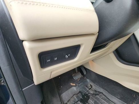 Used 2019 Land Rover Discovery Sport HSE image 21