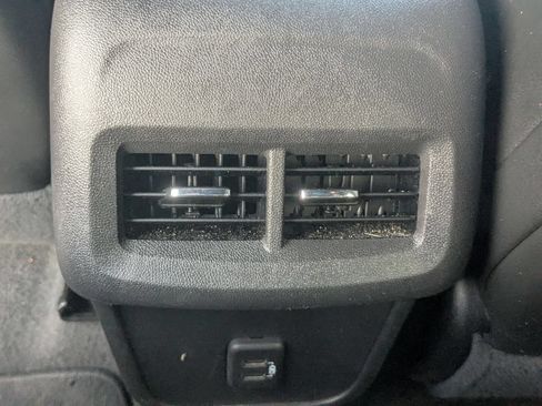 Used 2023 Chevrolet Equinox RS AWD/4WD image 29