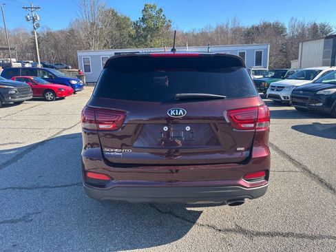 Used 2020 Kia Sorento LX image 8