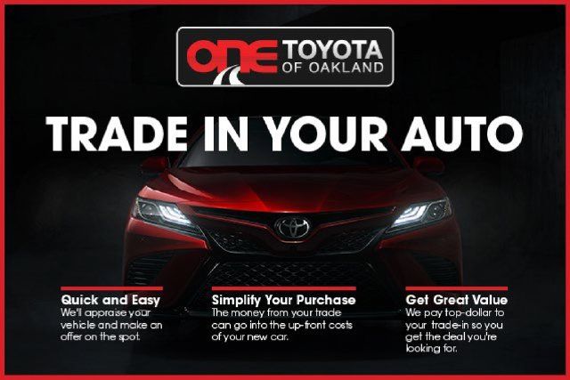Certified 2026 Toyota Sienna XLE FWD image 22
