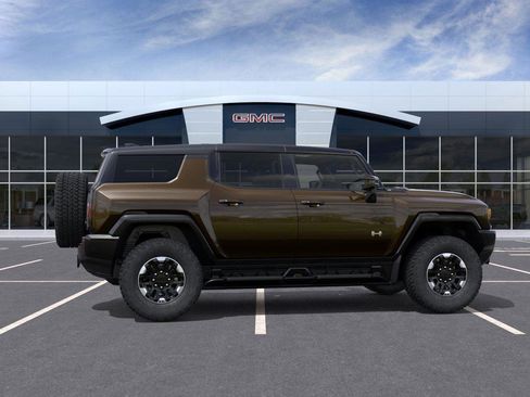 Used 2025 GMC Hummer EV 3X w/ Extreme Off-Road Package image 5