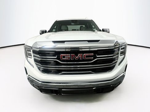 Used 2025 GMC Sierra 1500 SLT RWD image 2