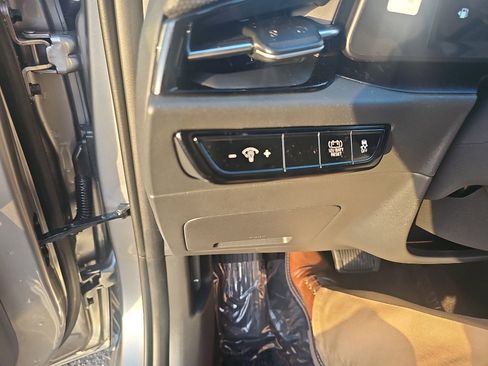 New 2026 Kia Niro LX image 10