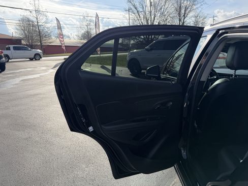 Used 2019 Buick Encore Preferred w/ Safety Package image 20