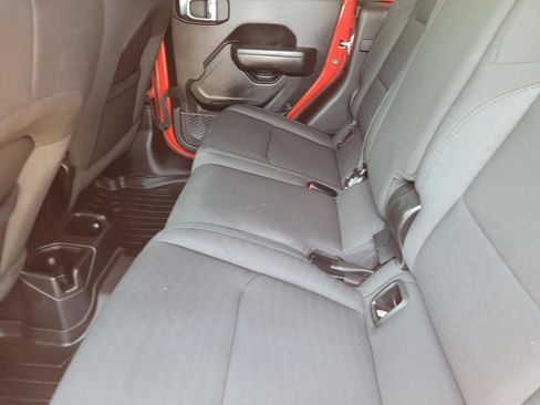 Used 2021 Jeep Gladiator Sport AWD/4WD image 15