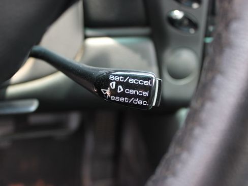 Used 2001 Porsche Boxster RWD image 13