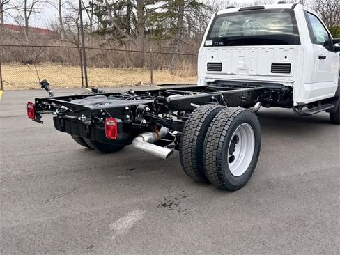 New 2025 Ford F550 4x4 Regular Cab Super Duty w/ XL Chrome Package image 10