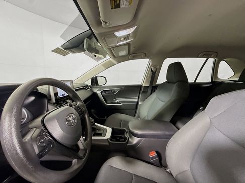 Certified 2025 Toyota RAV4 LE FWD image 20