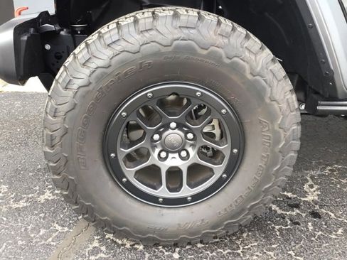 Used 2023 Jeep Wrangler Unlimited Rubicon w/ Xtreme 35 Tire Package image 30