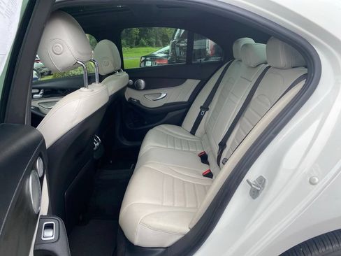 Used 2015 Mercedes-Benz C 300 4MATIC Sedan image 14