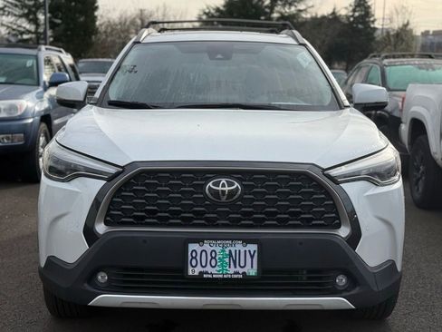 Certified 2022 Toyota Corolla Cross XLE w/ Convenience Package image 6