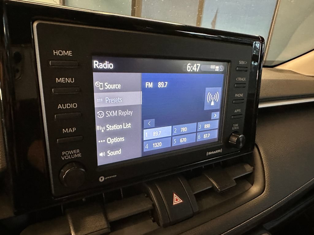 Used 2021 Toyota RAV4 LE FWD image 12