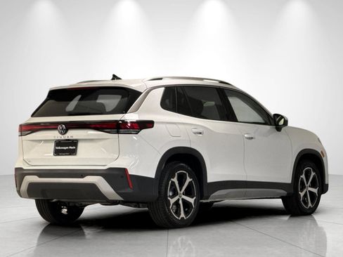 New 2026 Volkswagen Tiguan SE FWD image 5