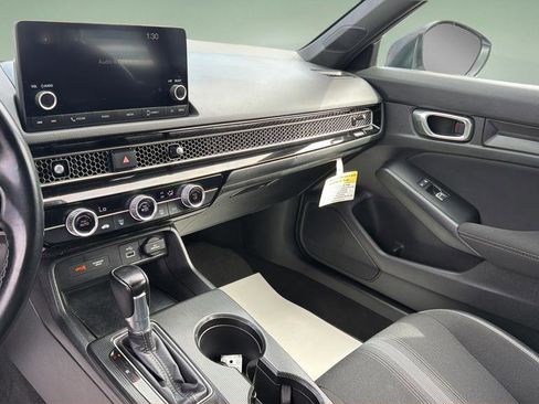 Used 2023 Honda Civic Sport image 22