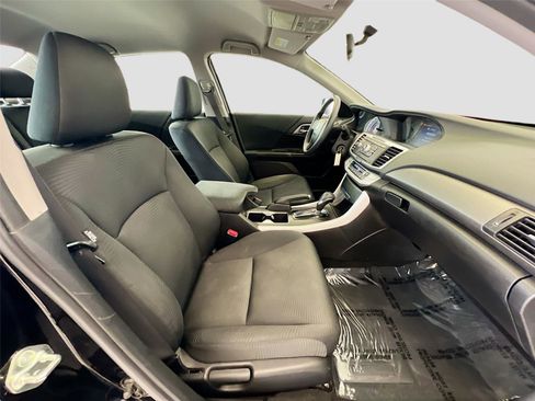 Used 2015 Honda Accord LX image 25