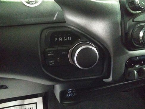 Used 2024 RAM 2500 Big Horn w/ Bed Utility Group image 34