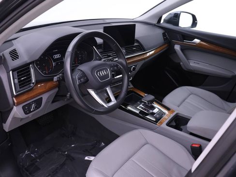 Certified 2023 Audi Q5 2.0T Premium w/ Convenience Package AWD/4WD image 6