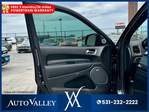 Used 2018 Dodge Durango SRT w/ SRT Interior Appearance Group AWD/4WD image 12
