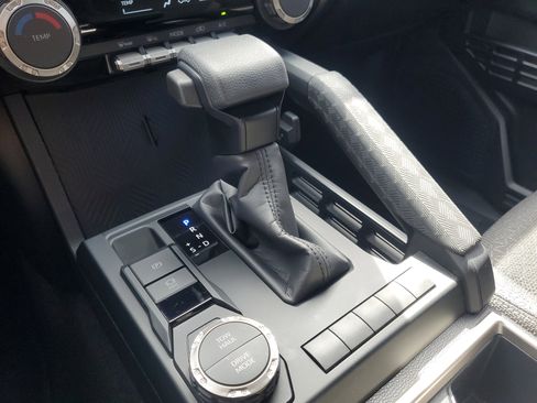 Used 2025 Toyota 4Runner SR5 RWD image 29