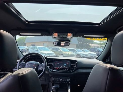 Used 2022 Dodge Durango GT image 37
