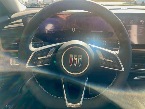 New 2025 Buick Envision Sport Touring image 9