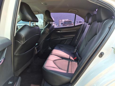 Used 2020 Toyota Camry SE w/ Convenience Package FWD image 26