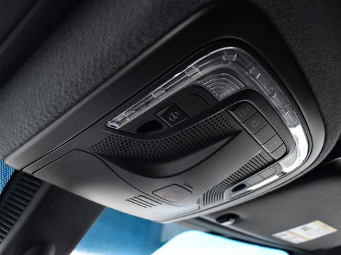 Used 2025 Mercedes-Benz Sprinter 2500 image 29