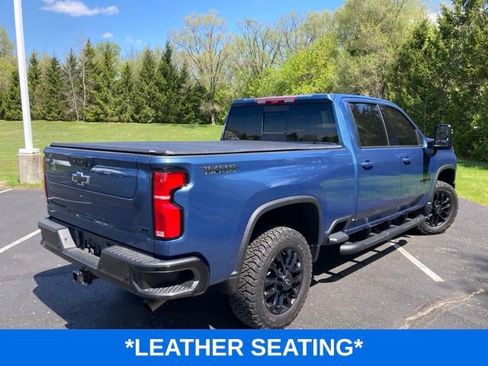 Used 2025 Chevrolet Silverado 2500 LTZ w/ LTZ Plus Package AWD/4WD image 4