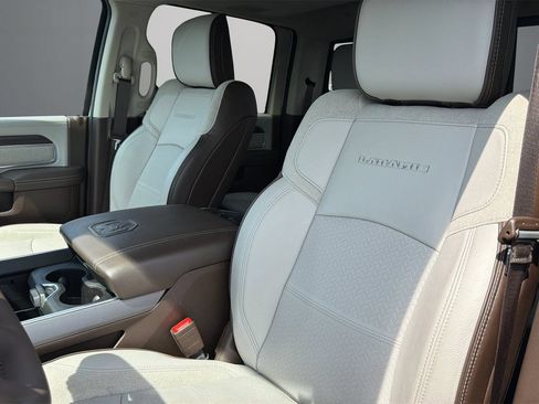 Used 2025 RAM 2500 Laramie AWD/4WD image 13