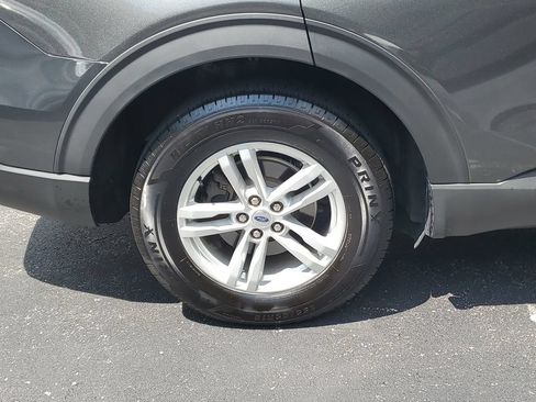 Used 2020 Ford Explorer XLT AWD/4WD image 5