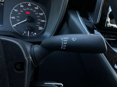 Used 2025 Toyota Corolla LE image 32