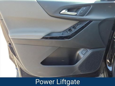New 2026 Chevrolet Equinox LT w/ Convenience Package II FWD image 19