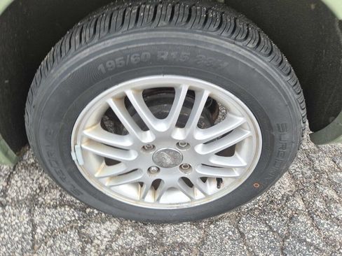 Used 2007 Ford Focus ZX4 Sedan image 14