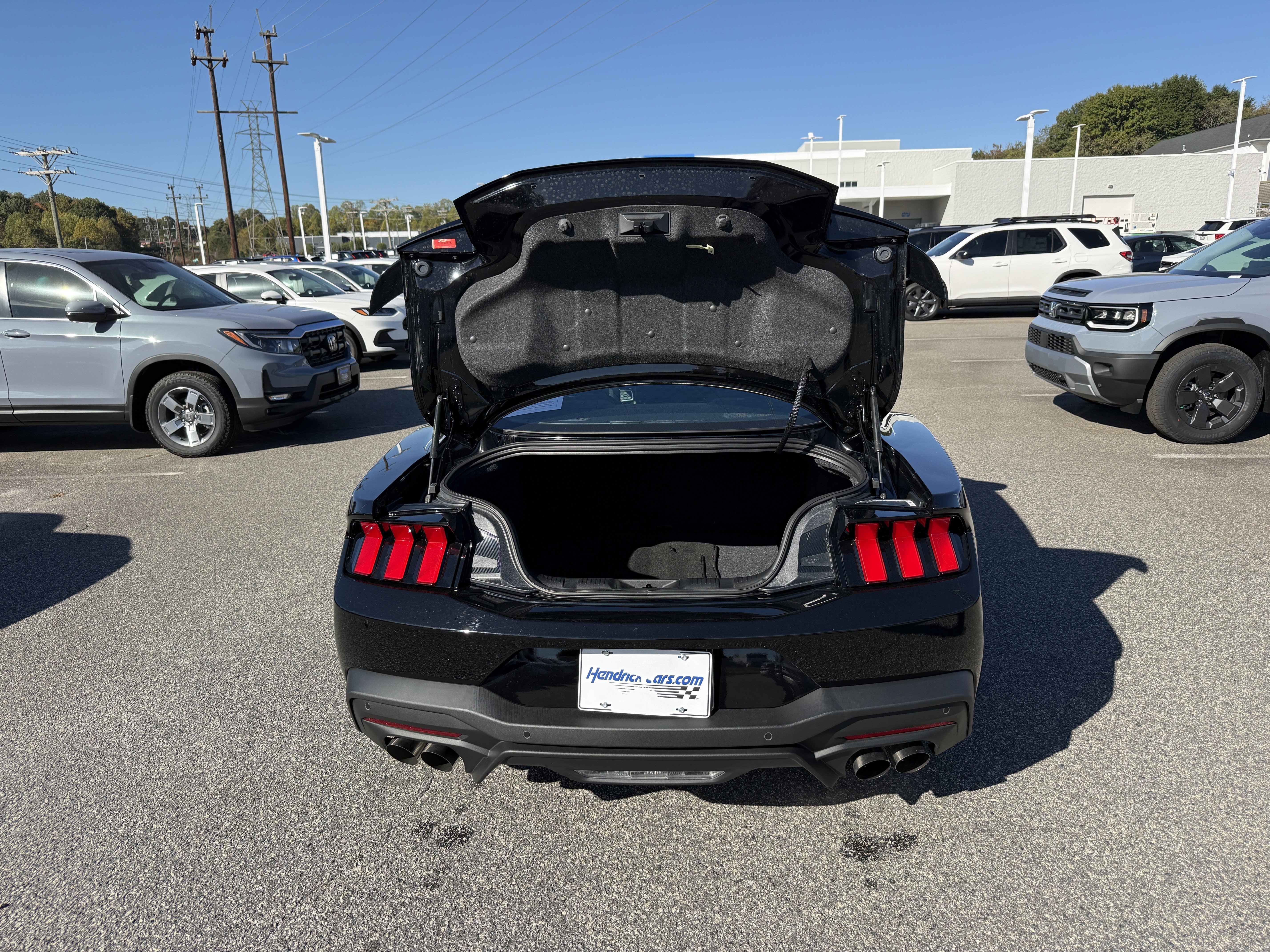 Used 2025 Ford Mustang GT RWD image 33